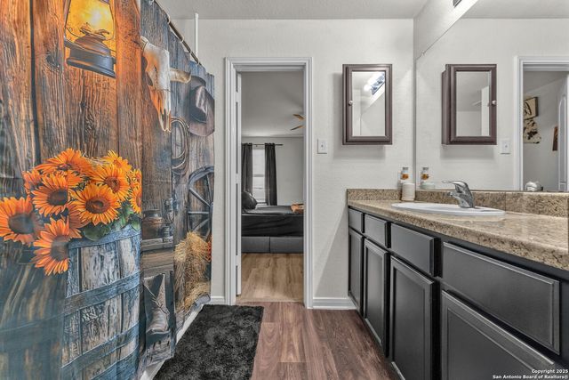 6807 Treselle Ln, San Antonio, TX 78252