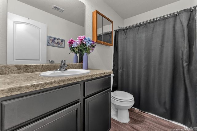 6807 Treselle Ln, San Antonio, TX 78252