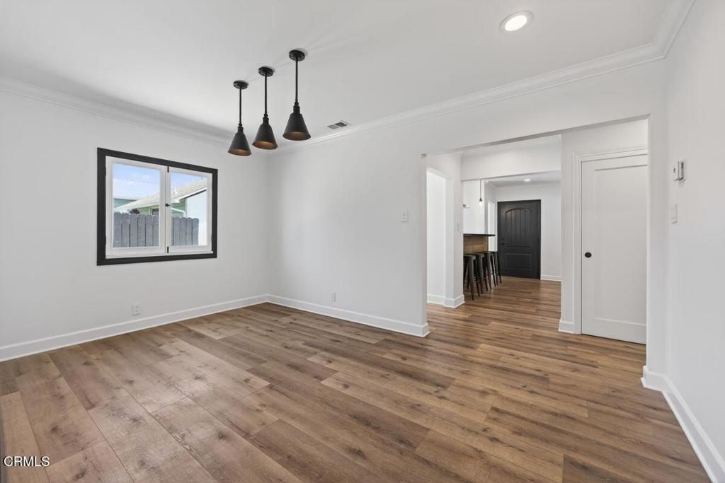 Image 20 of property listing at 3737 Paloma Drive, Ventura, CA 93003