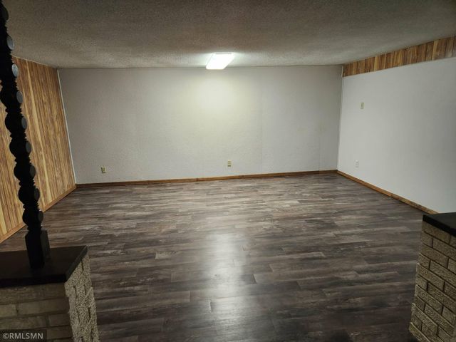 20 Camelot Drive, Mankato, MN 56001