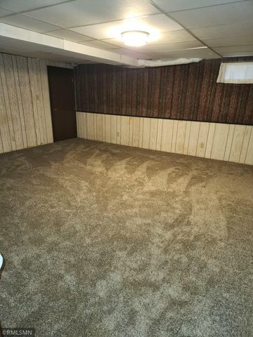 20 Camelot Drive, Mankato, MN 56001