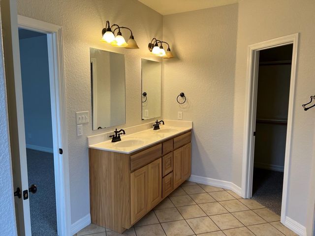 503 Woodland Park DR, Marble Falls, TX 78654