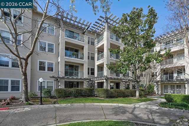 1860 1860 Tice Creek 1241, Walnut Creek, CA 94595