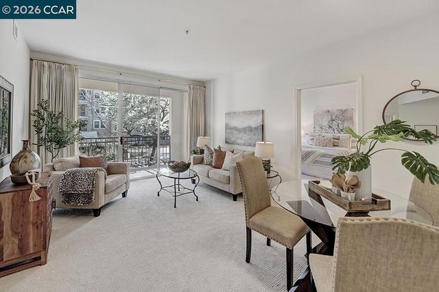 1860 1860 Tice Creek 1241, Walnut Creek, CA 94595