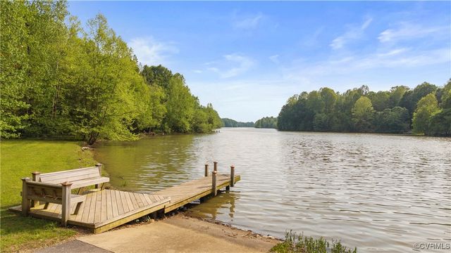 714 Big Woods Pl, Manakin Sabot, VA 23103