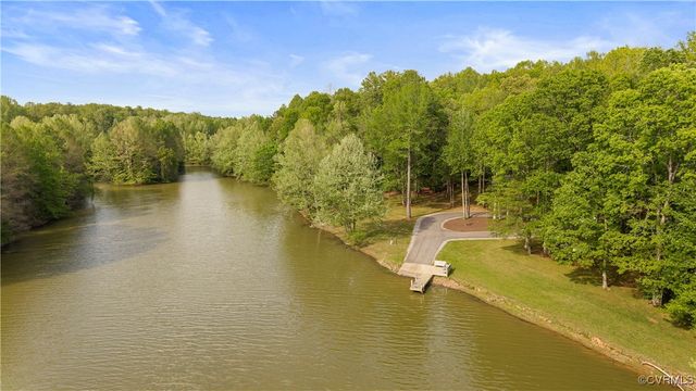 714 Big Woods Pl, Manakin Sabot, VA 23103