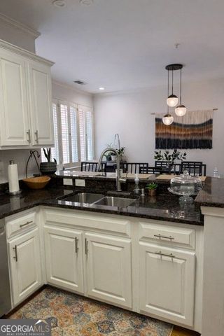 1160 Brookhaven Glen NE, Atlanta, GA 30319