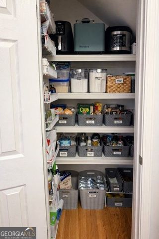 1160 Brookhaven Glen NE, Atlanta, GA 30319