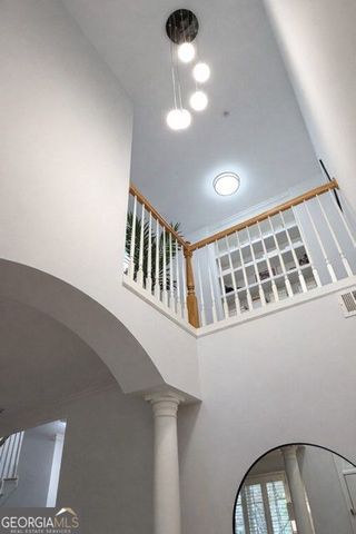 1160 Brookhaven Glen NE, Atlanta, GA 30319