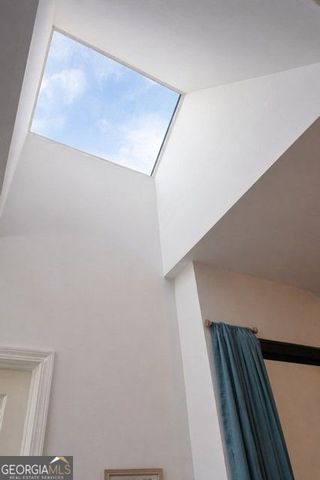 1160 Brookhaven Glen NE, Atlanta, GA 30319