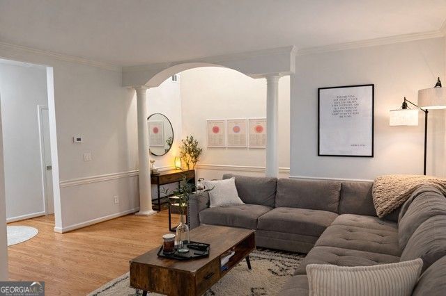 1160 Brookhaven Glen NE, Atlanta, GA 30319