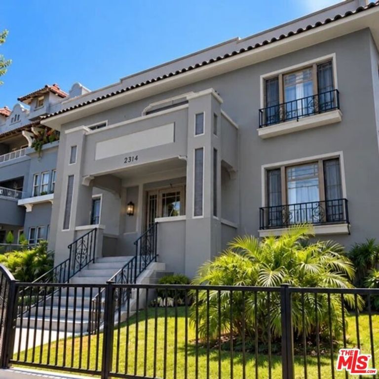 2314 W Pico Boulevard, Los Angeles, CA 90006 — exterior