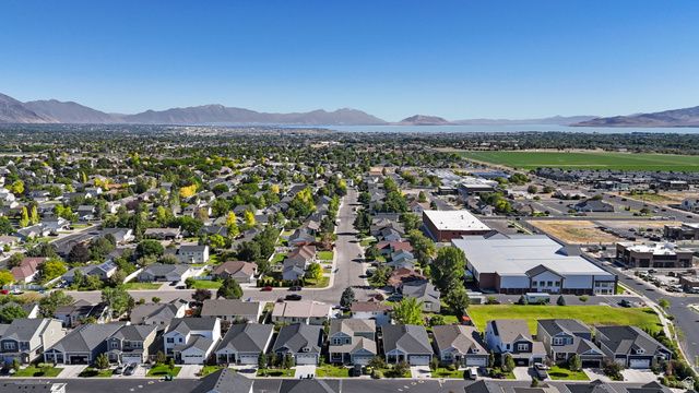 4684 W 9980 N, Cedar Hills, UT 84062