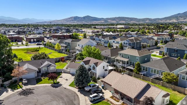 4684 W 9980 N, Cedar Hills, UT 84062
