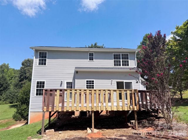 4270 Mountain Creek Road, Iron Station, NC 28080