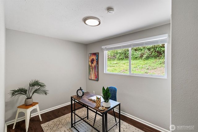 3226 Halverson Avenue, Bremerton, WA 98310