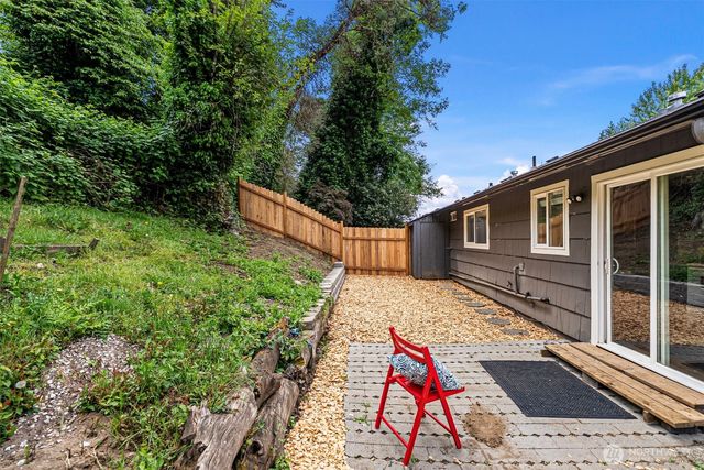 3226 Halverson Avenue, Bremerton, WA 98310