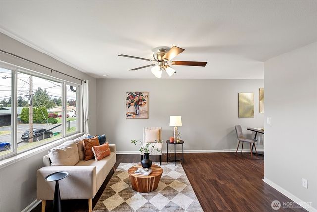 3226 Halverson Avenue, Bremerton, WA 98310
