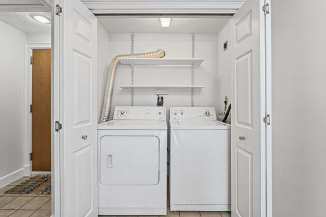 219 Central St 3A, Lowell, MA 01852
