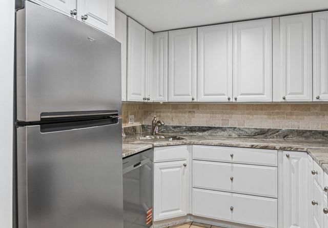 219 Central St 3A, Lowell, MA 01852