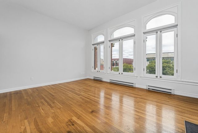 219 Central St 3A, Lowell, MA 01852