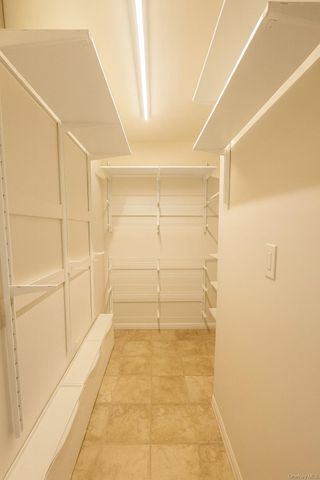 52 Bon Aire Circle D3, Suffern, NY 10901