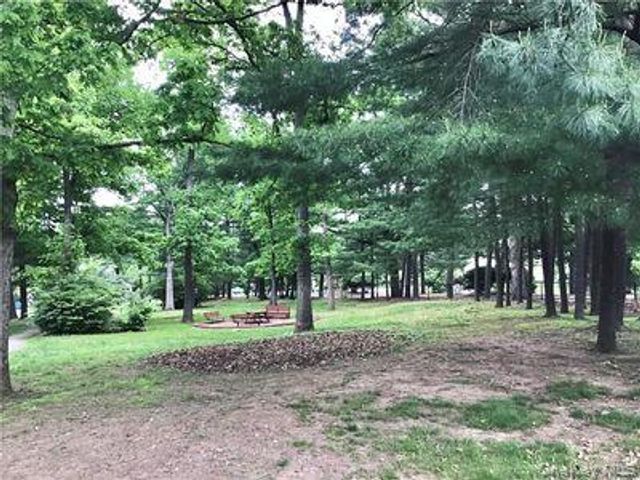 52 Bon Aire Circle D3, Suffern, NY 10901