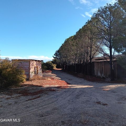 10364 15th St East, Mojave, CA 93501