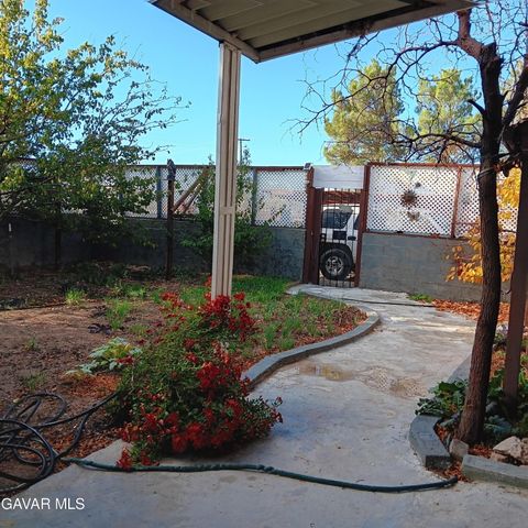 10364 15th St East, Mojave, CA 93501