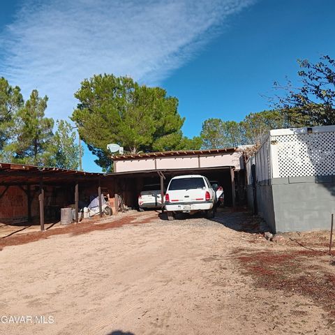 10364 15th St East, Mojave, CA 93501