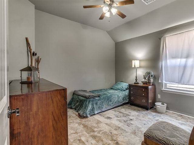 19137 Green Springs Drive, Edmond, OK 73012