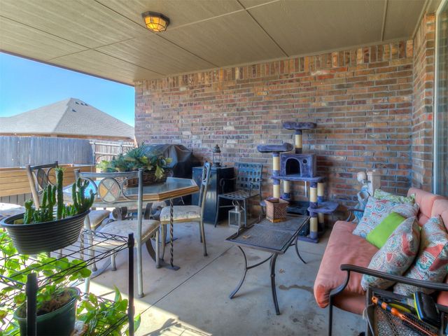 19137 Green Springs Drive, Edmond, OK 73012