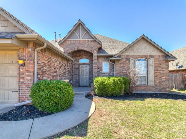 19137 Green Springs Drive, Edmond, OK 73012