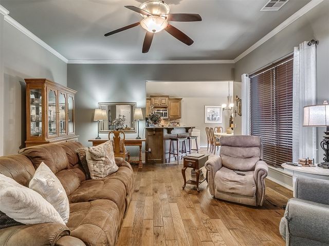 19137 Green Springs Drive, Edmond, OK 73012