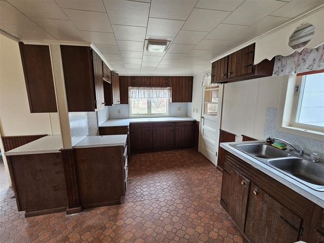 66598 Territorial Road, Lawrence, MI 49064