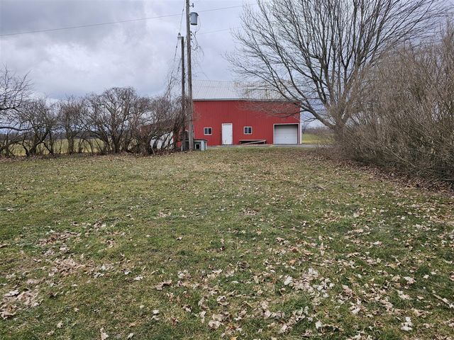 66598 Territorial Road, Lawrence, MI 49064