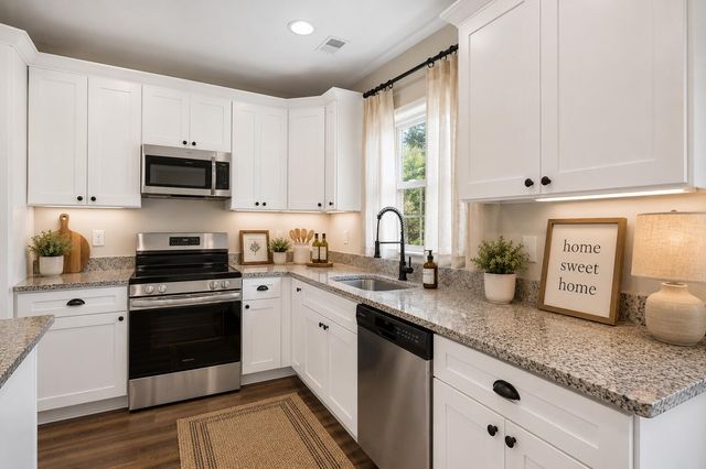 911 Fairway Drive, New Ellenton, SC 29809