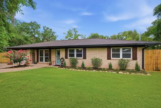 504 County Road 825, West Columbia, TX 77486