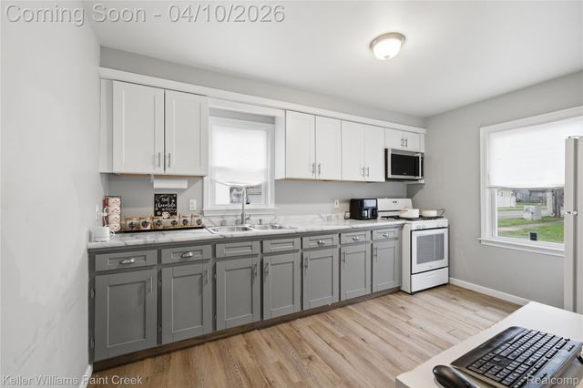 18718 Garfield Street, Redford Charter Township, MI 48240