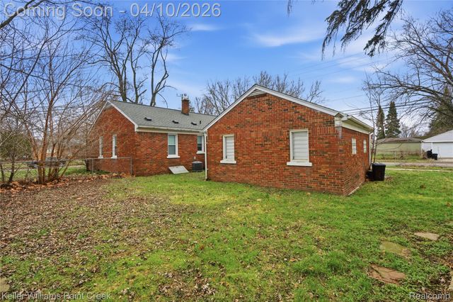 18718 Garfield Street, Redford Charter Township, MI 48240