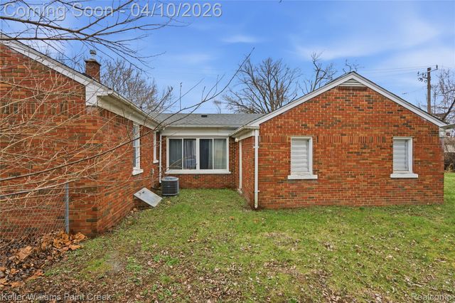 18718 Garfield Street, Redford Charter Township, MI 48240