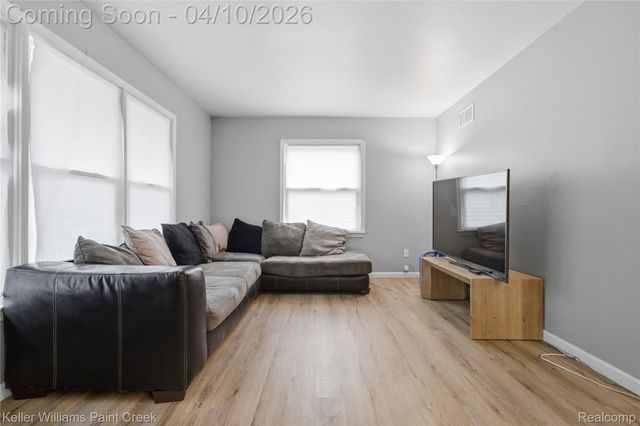 18718 Garfield Street, Redford Charter Township, MI 48240