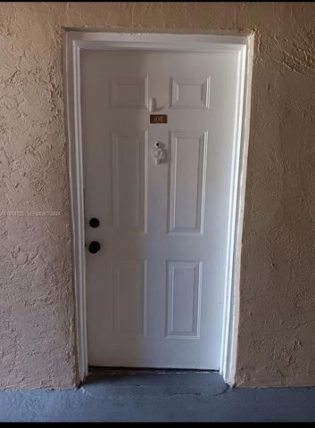 18870 NW 57th Avenue 108, Hialeah, FL 33015