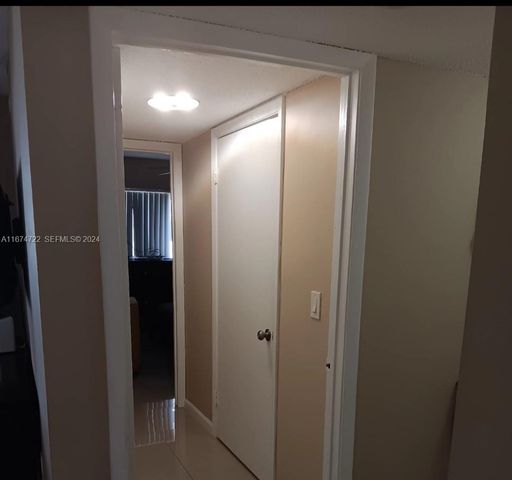 18870 NW 57th Avenue 108, Hialeah, FL 33015