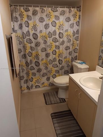 18870 NW 57th Avenue 108, Hialeah, FL 33015