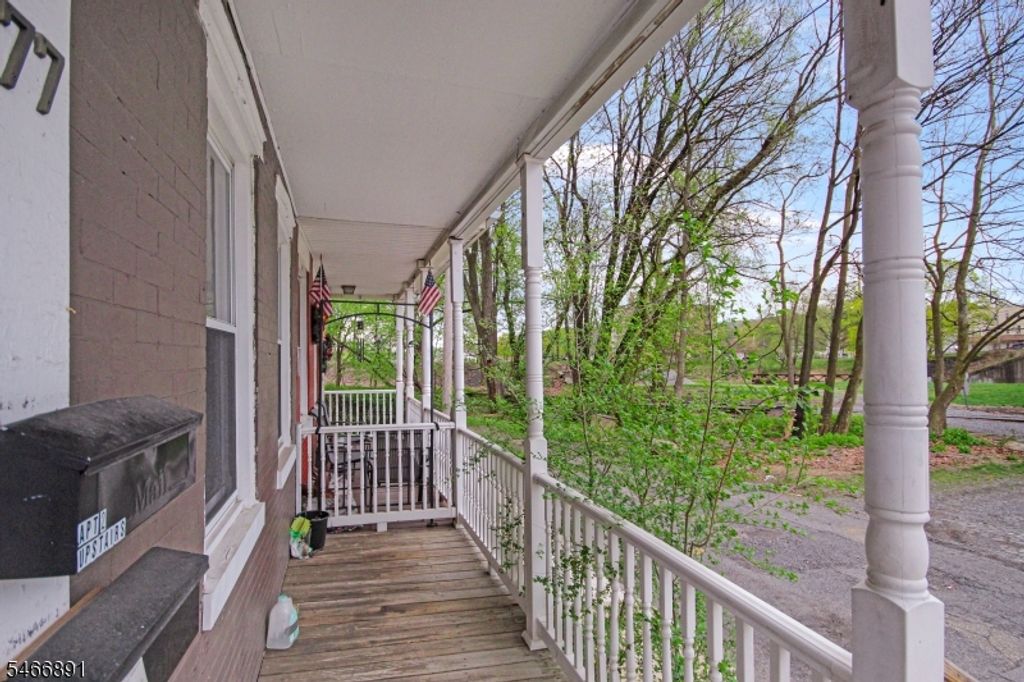 77 Brainard St, Phillipsburg Town, NJ 08865 — photo 2