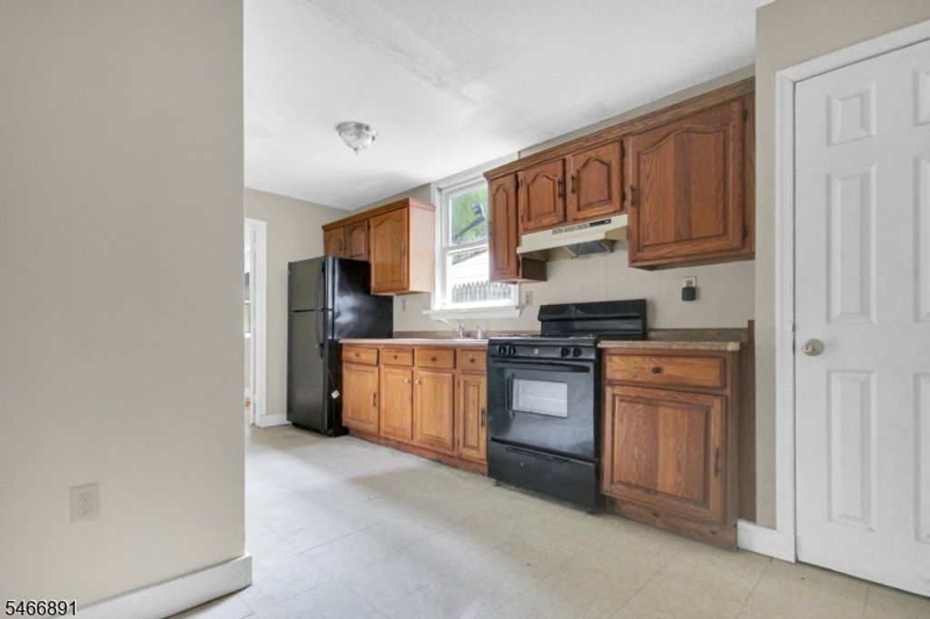 77 Brainard St, Phillipsburg Town, NJ 08865 — photo 5