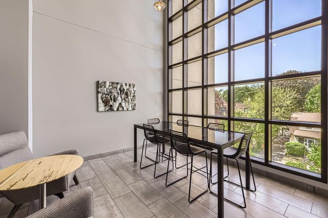 820 Emerald Street 307, Saint Paul, MN 55114