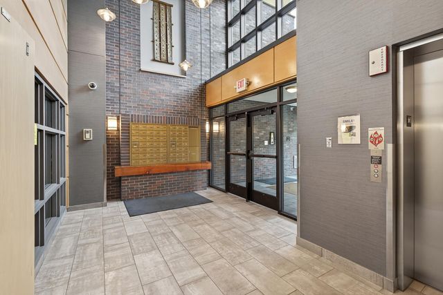 820 Emerald Street 307, Saint Paul, MN 55114