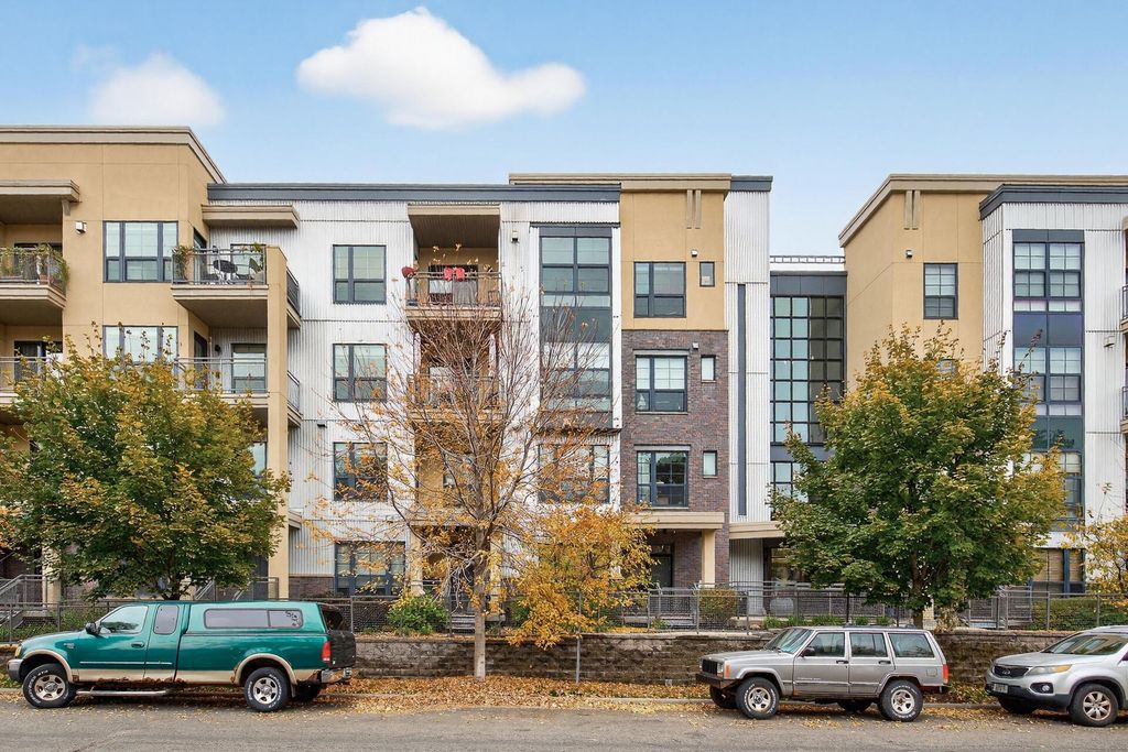 820 Emerald Street 307, Saint Paul, MN 55114